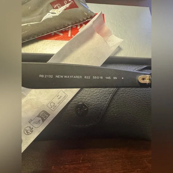 Authentic NWB Ray Ban New Wayfarer Matte Black RB2132 - Picture 4 of 6